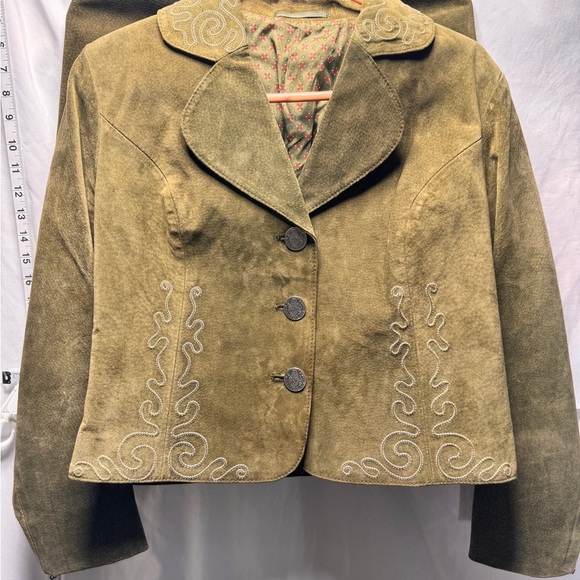 Vintage,  Sz 4, custom, olive green genuine Suede Leather suit with Embroidery. - Picture 2 of 15